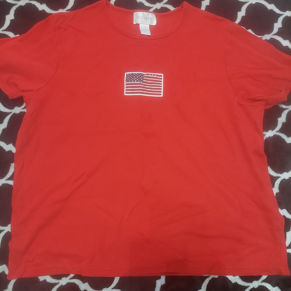 sport savvy Red Short‎ Sleeve Tee with Flag Design
